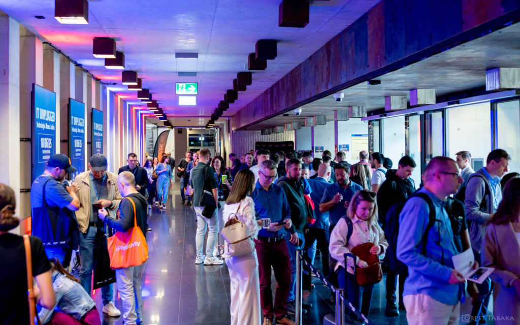 IT Unplugged 2025 -2